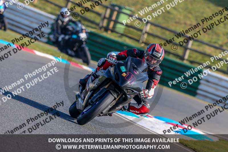 PJM Wedding Photography;enduro digital images;event digital images;eventdigitalimages;mallory park;mallory park photographs;mallory park trackday;mallory park trackday photographs;no limits trackdays;peter wileman photography;racing digital images;trackday digital images;trackday photos